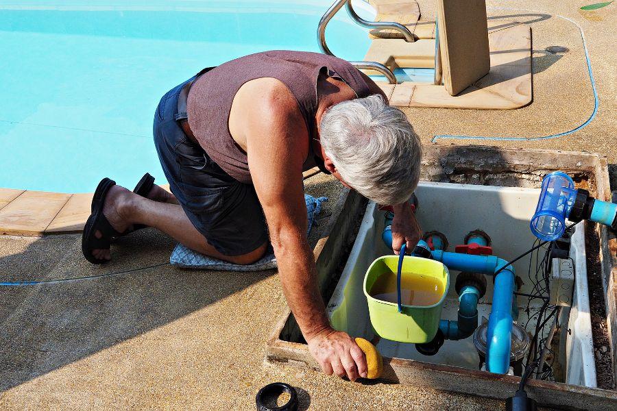 Piscina pierde agua revisión del sistema de filtración