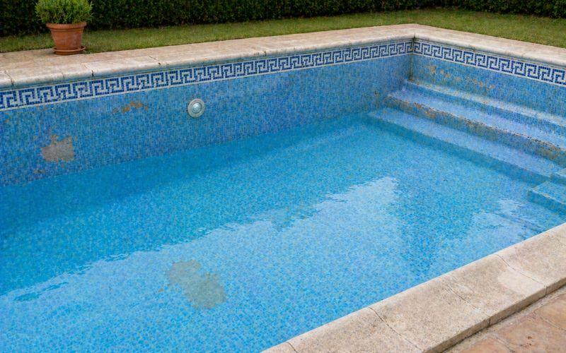 piscina desgaste leve señales rehabilitación