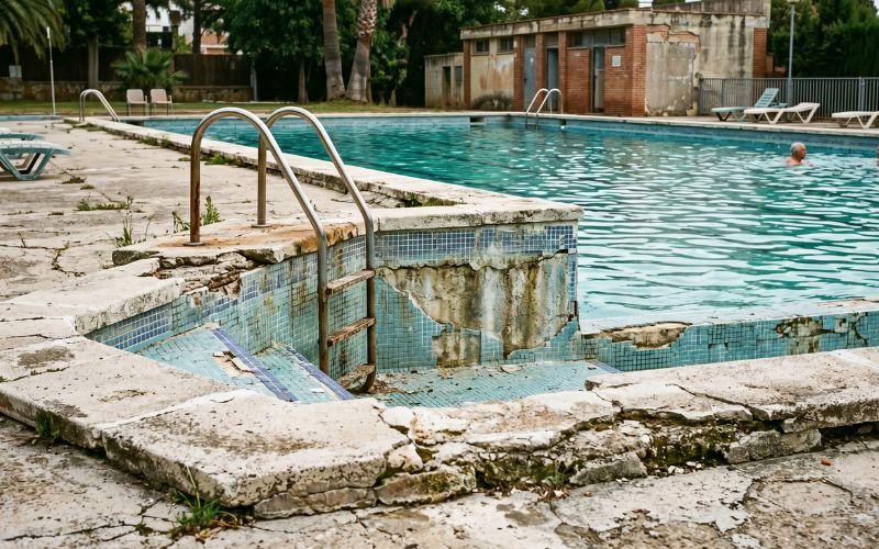 problemas en piscina antigua con muchos años